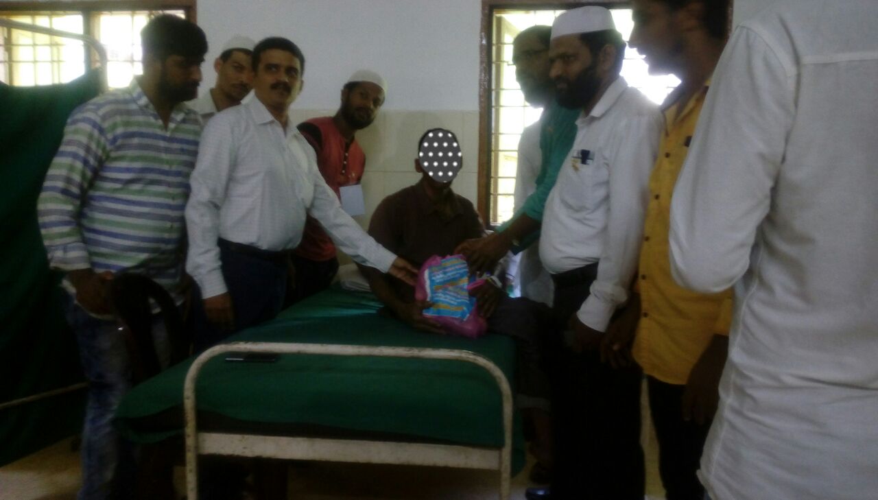 ಬ್ರಹ್ಮಾವರ: ಸ್ವಾತಂತ್ರ್ಯೋತ್ಸವ ಅಂಗವಾಗಿ ಬಡರೋಗಿಗಳಿಗೆ ಹಣ್ಣು ಹಂಪಲು ವಿತರಣೆ